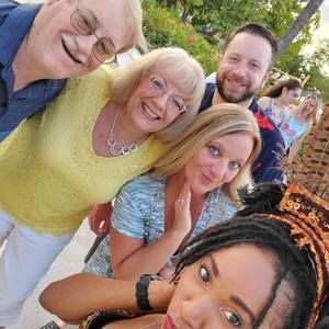 Meet your Posher, Donna